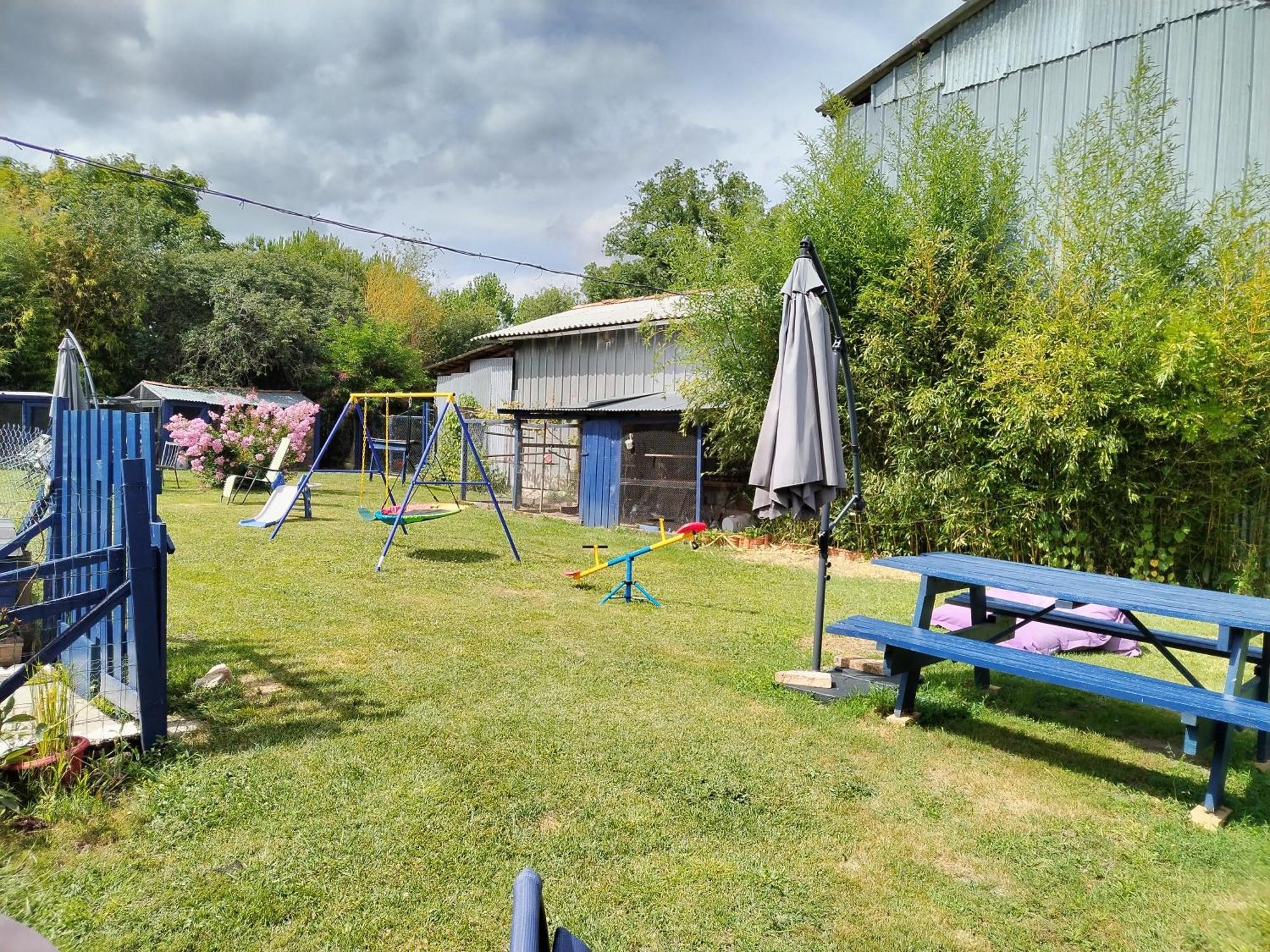 Appartement Gite Du Gardoir Boresse-et-Martron Esterno foto
